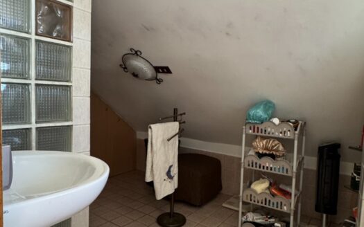 Tuscolana –   4 locali € 285.000,00 T404