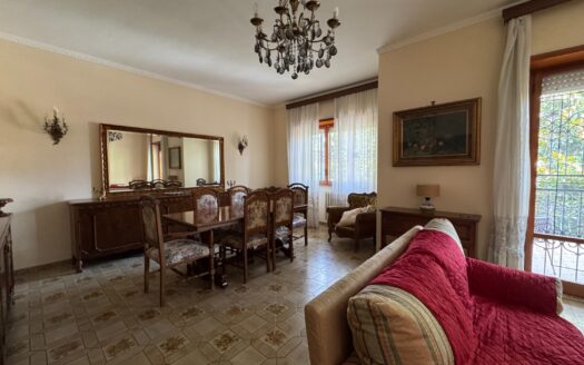 Roma – Tuscolana – Via Zagarise  � €1.200     A302