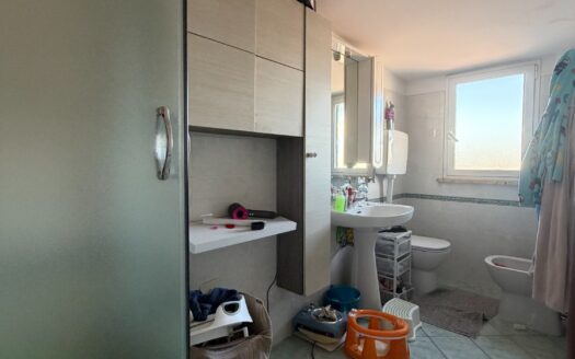 Tuscolana – 4 locali € 235000 T405