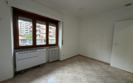 Tuscolana – 3 locali � 0 A301