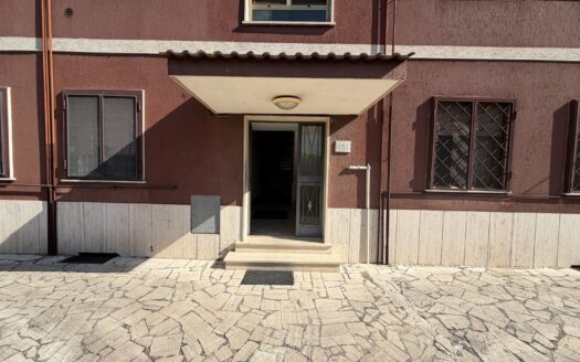 Romanina – 4 locali � 229000 T404